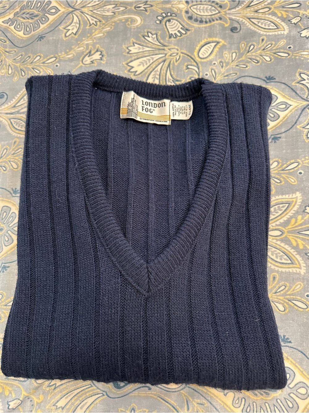 London Fog Men's Navy Ribbed V-Neck Knit Pullover